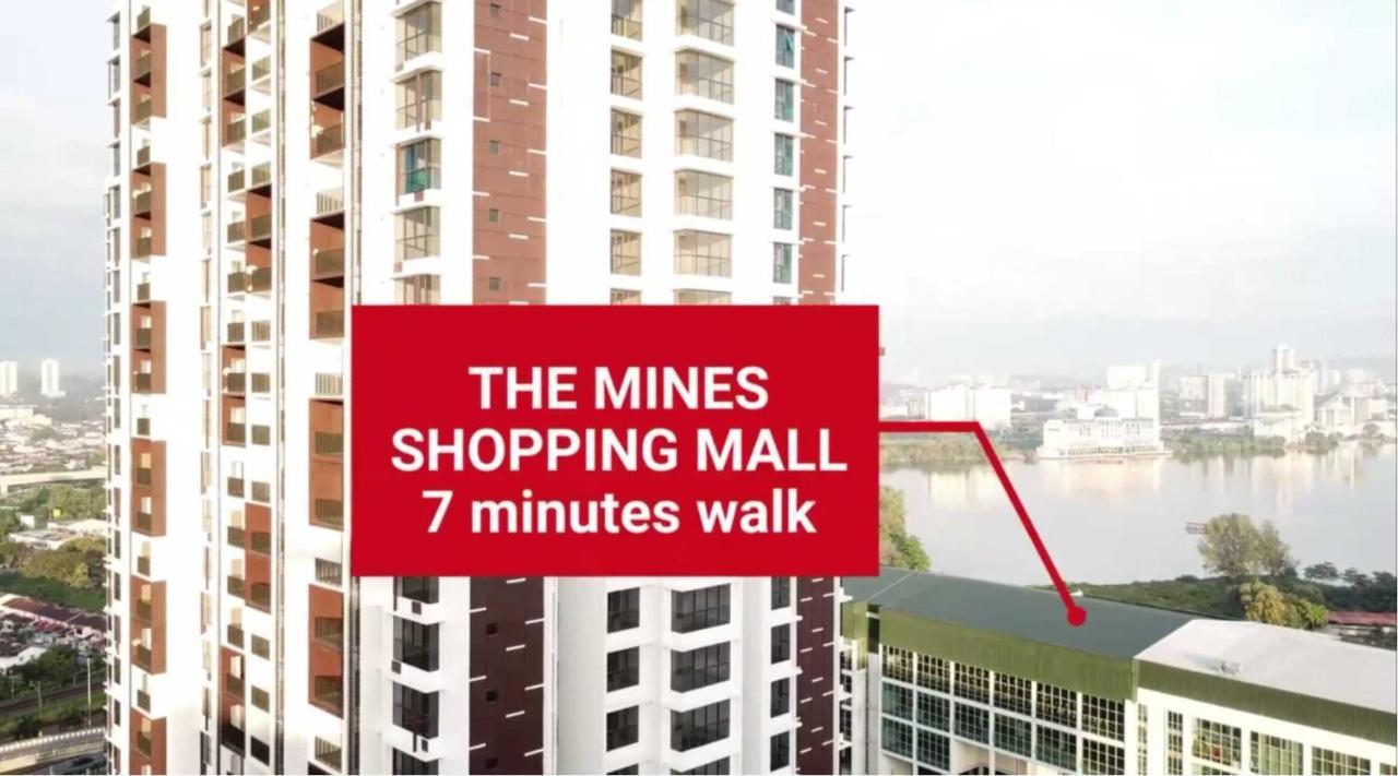 Mines Astetica Lake View Condo Seri Kembangan V1 Exterior foto